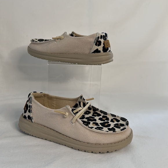 HeyDude Hey Dude Wendy Leopard Funk Leo Youth Y1 Y2 Kids Boat Shoes - Picture 3 of 7